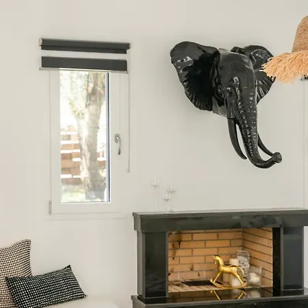 Lourdas Hideaway Vila *