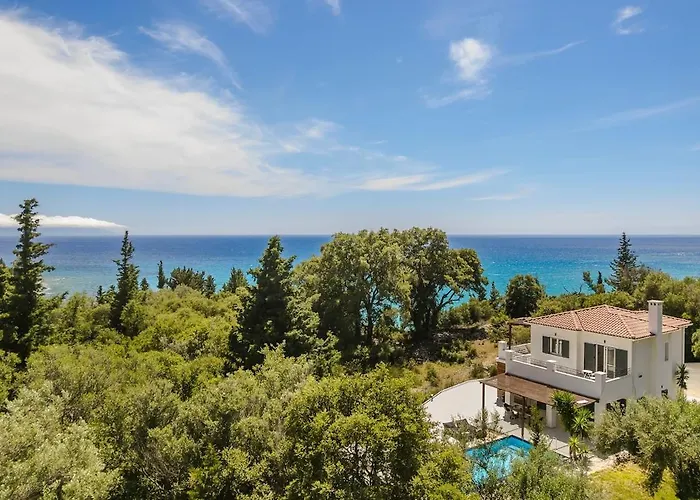 Lourdas Hideaway Villa *