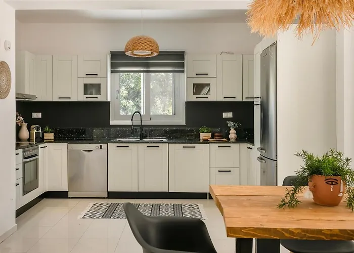 Villa Lourdas Hideaway *