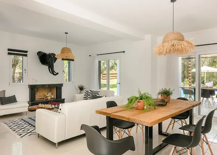 Lourdas Hideaway Villa