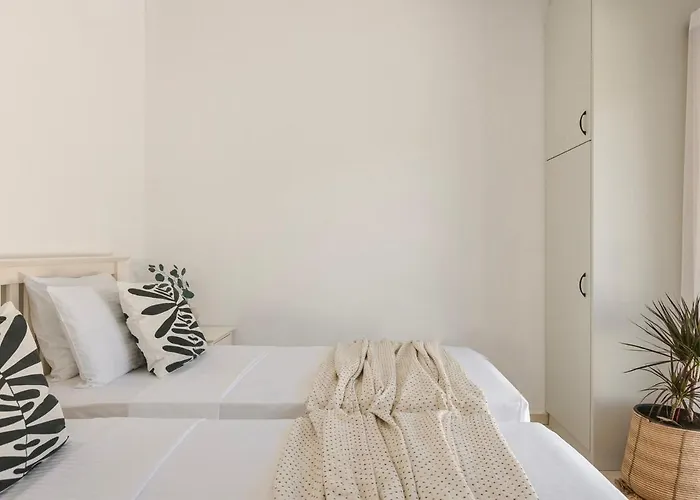 Lourdas Hideaway Villa *