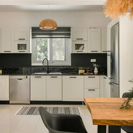 ヴィラ Lourdas Hideaway *