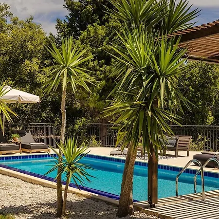 ヴィラ Lourdas Hideaway