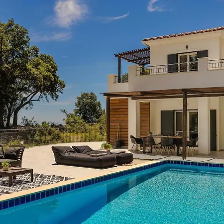 Willa Lourdas Hideaway *