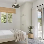 Lourdas Hideaway