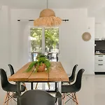 Lourdas Hideaway Λουρδάτα