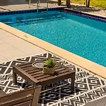 Lourdas Hideaway * Λουρδάτα